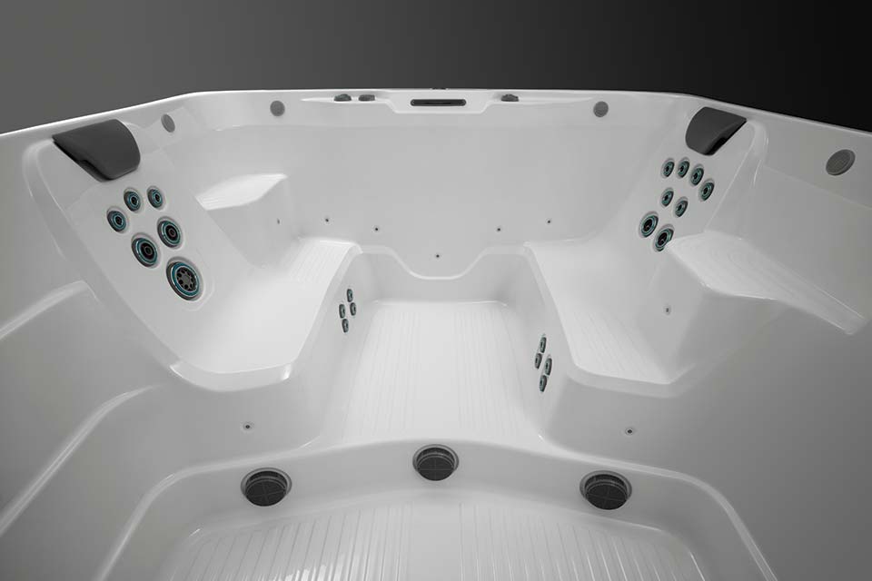 R200 RecSport- Endless Pools- Paradigm Pools & Spas - Gallery