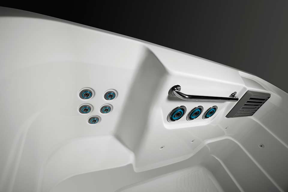 R500 RecSport Systems - Swim Spas - Paradigm Pools & Spas - Gallery