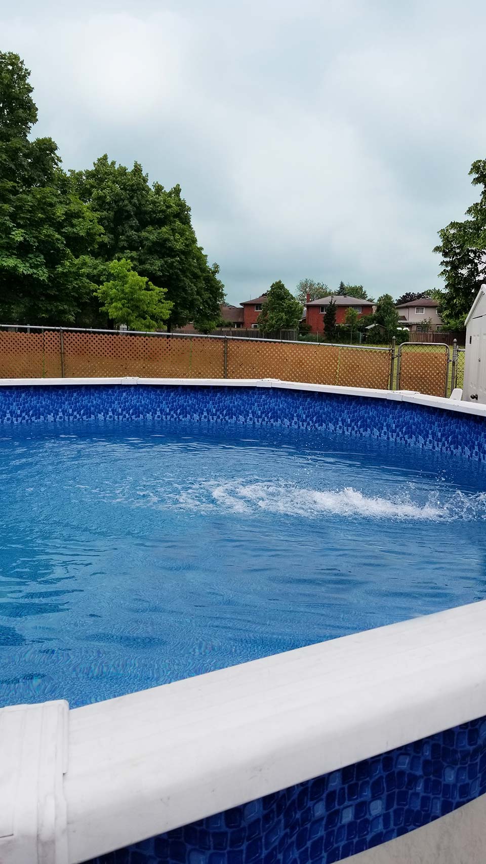 Ocean Wave With Streamstone Above Ground liner